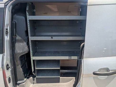 Used 2019 Ford Transit Connect XLT FWD image 9