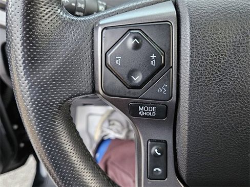 Used 2022 Toyota Tacoma TRD Off-Road w/ Technology Package image 23