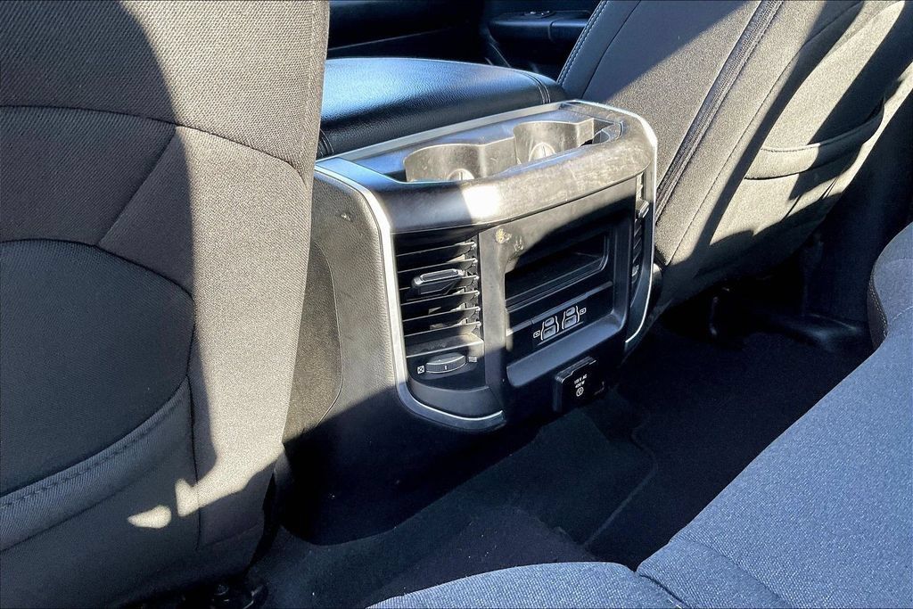 Used 2021 RAM 1500 Big Horn AWD/4WD image 10