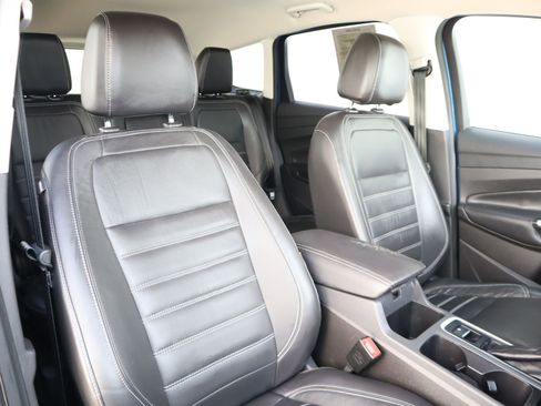 Used 2017 Ford Escape Titanium w/ Equipment Group 301A AWD/4WD image 55