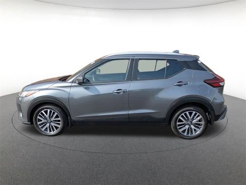 Used 2024 Nissan Kicks SV w/ Interior Electronics Package image 8