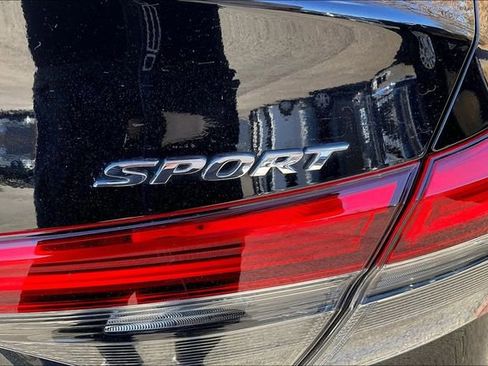 Used 2024 Honda Civic Sport image 22