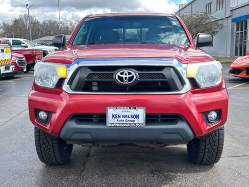 Used 2012 Toyota Tacoma 4x4 Double Cab w/ TRD Off-Road Pkg image 2