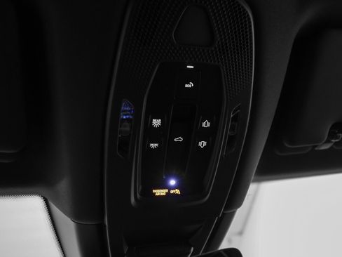 Used 2025 Porsche Cayenne E-Hybrid image 43