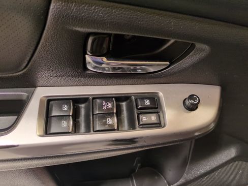 Used 2015 Subaru Crosstrek 2.0i Limited image 16