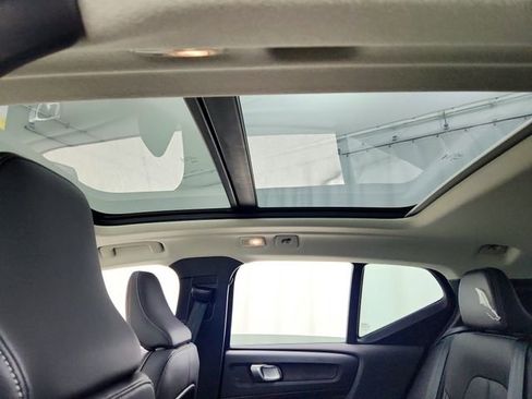 New 2026 Volvo XC40 B5 Plus w/ Protection Package Premier image 18