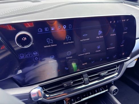 New 2026 Chevrolet Equinox EV RS FWD image 36