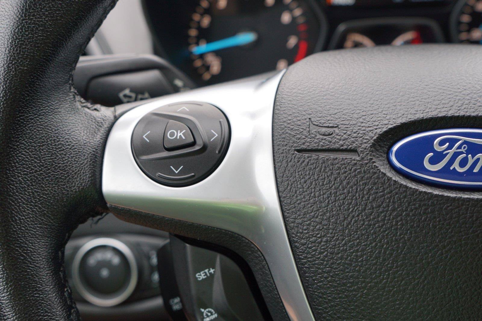 Used 2015 Ford Escape SE w/ Equipment Group 201A AWD/4WD image 16