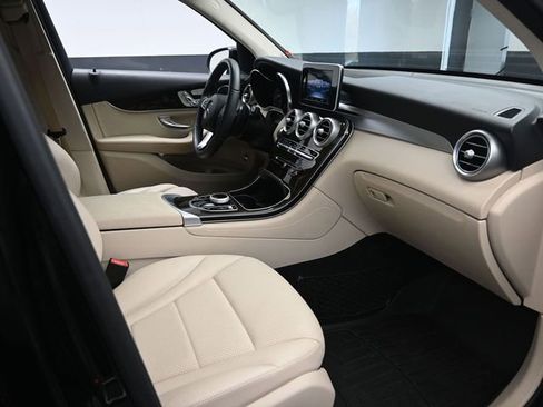 Used 2018 Mercedes-Benz GLC 300 image 27