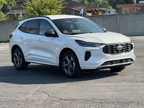 Certified 2024 Ford Escape ST-Line w/ Tech Pack #1 AWD/4WD image 7