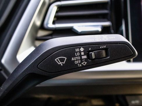 Used 2024 Audi Q4 e-tron Premium Plus w/ Premium Plus image 31