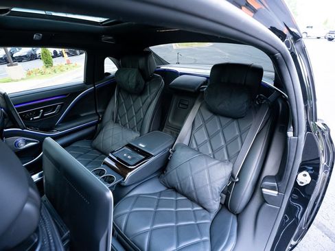 Used 2022 Mercedes-Benz Maybach S 680 4MATIC image 53