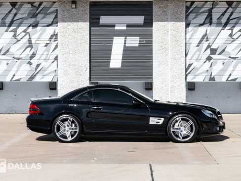 Used 2012 Mercedes-Benz SL 63 AMG image 18