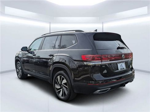 Used 2024 Volkswagen Atlas SE image 5