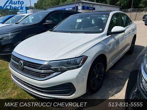 Used 2022 Volkswagen Jetta SE FWD image 1