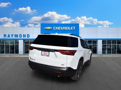 Used 2023 Chevrolet Traverse RS w/ LPO, Floor Liner Package AWD/4WD image 3