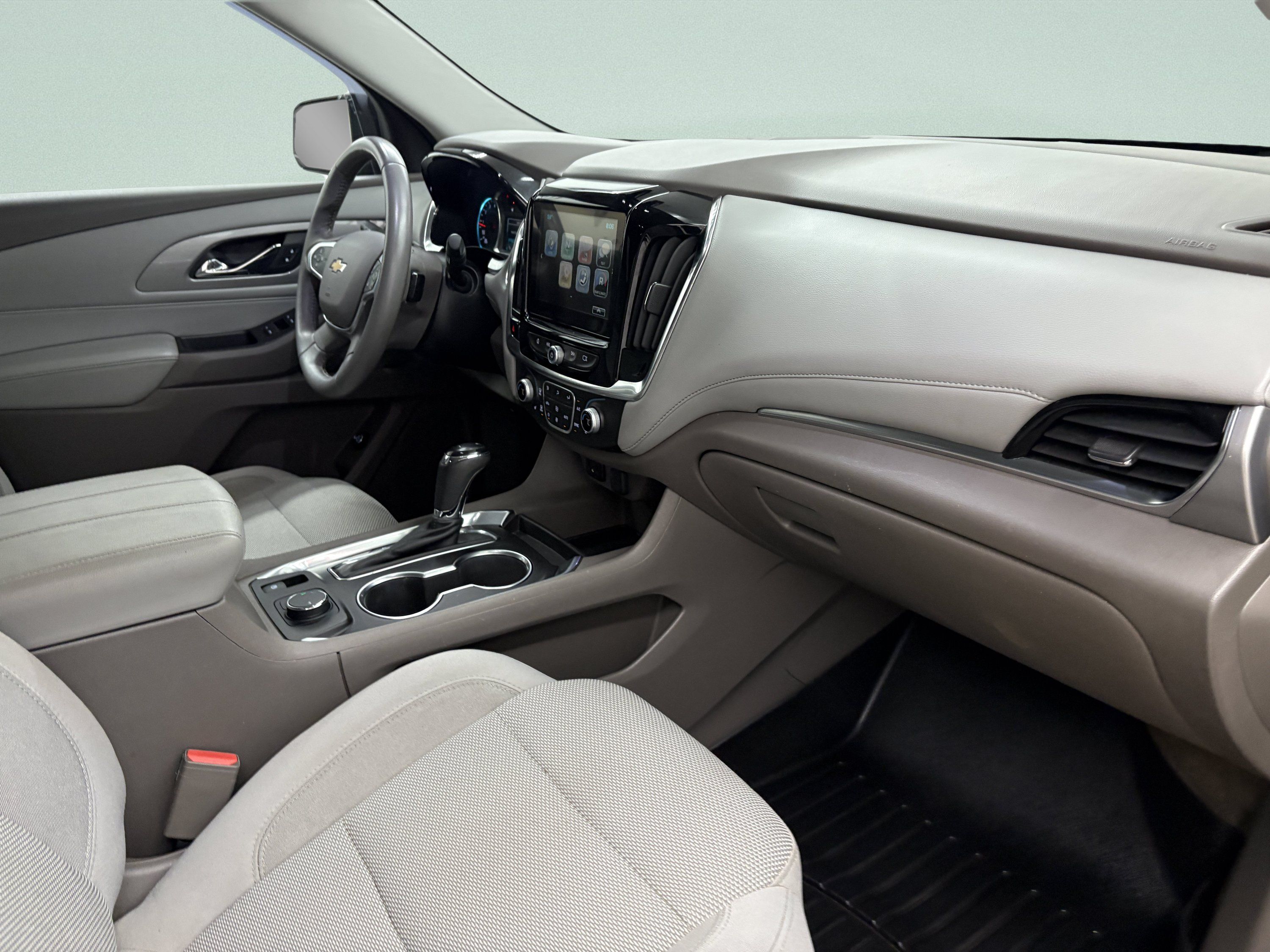 Used 2018 Chevrolet Traverse LT FWD image 23
