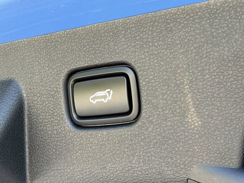Used 2026 Kia Sportage EX FWD image 10