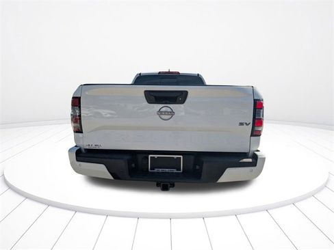 Used 2023 Nissan Frontier SV w/ SV Convenience Package image 5
