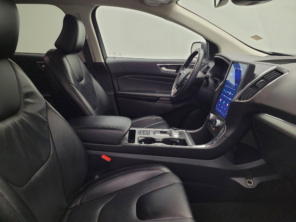 Used 2022 Ford Edge Titanium AWD/4WD image 21
