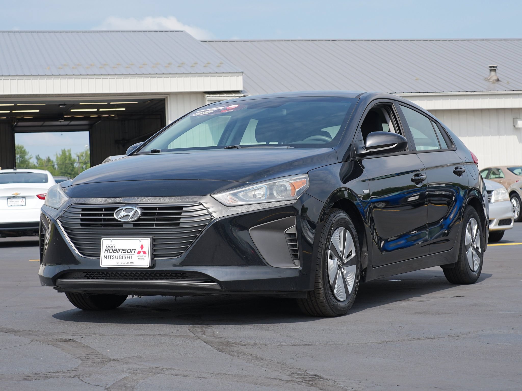 Used 2018 Hyundai Ioniq Blue FWD image 8