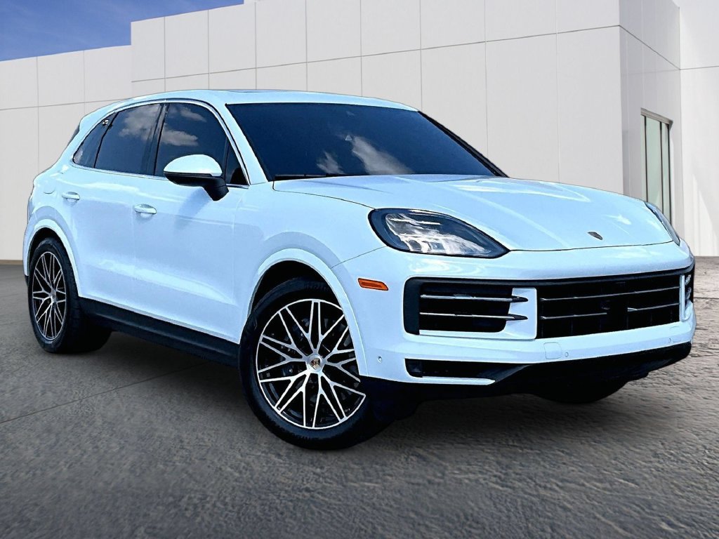 Certified 2026 Porsche Cayenne AWD/4WD image 9