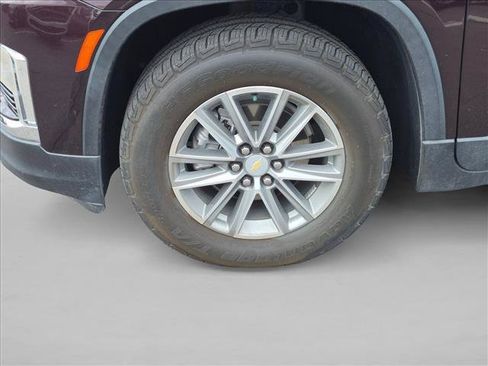 Used 2023 Chevrolet Traverse LT FWD image 15