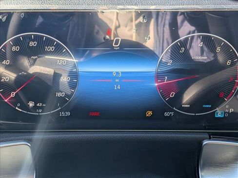 New 2026 Mercedes-Benz GLB 250 image 9