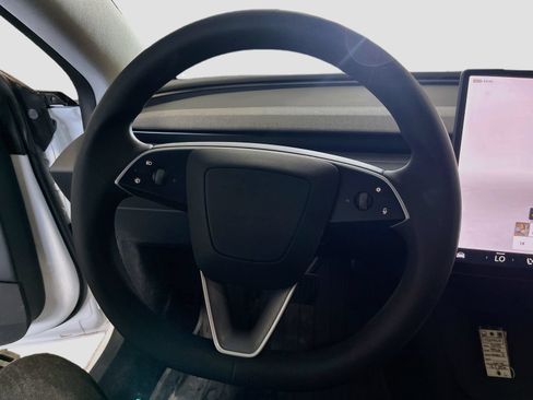 Used 2025 Tesla Model 3 RWD image 10