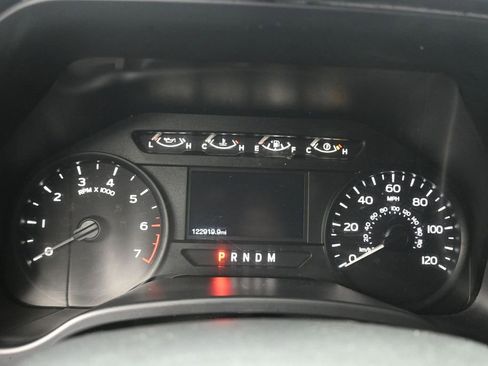 Used 2019 Ford F150 XL w/ Equipment Group 101A Mid AWD/4WD image 15