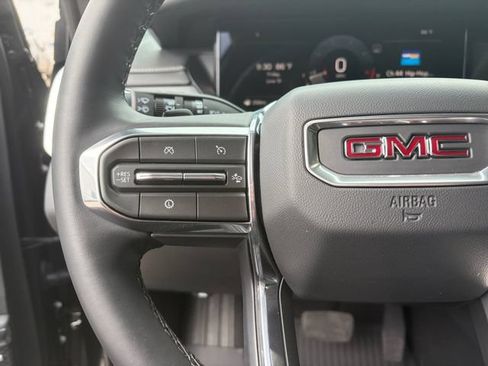 Used 2026 GMC Acadia Elevation w/ Black Edition FWD image 6