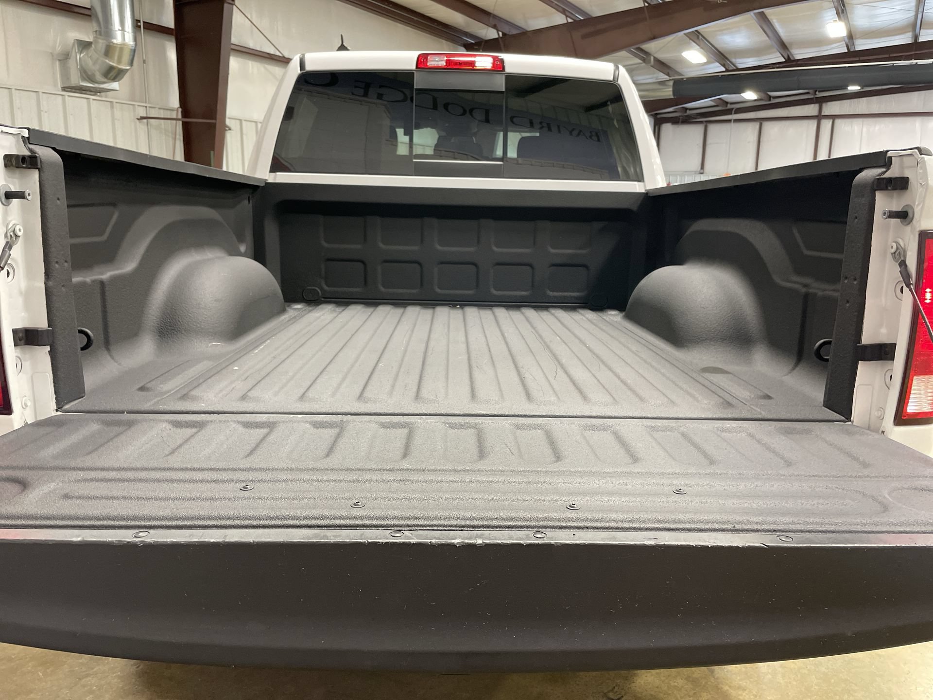 Used 2022 RAM 1500 Classic SLT w/ Trailer & Traction Group RWD image 24