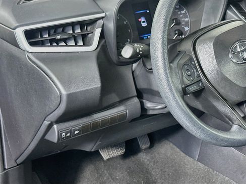 Used 2025 Toyota Corolla LE FWD image 16