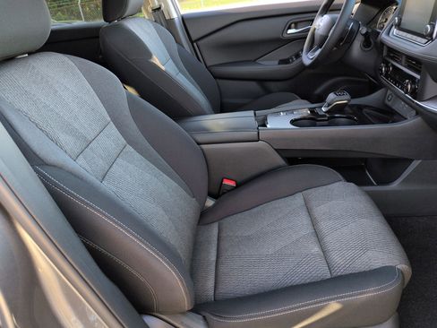 New 2026 Nissan Rogue SV FWD image 32