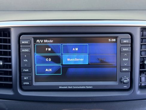 Used 2010 Mitsubishi Lancer Evolution GSR image 22