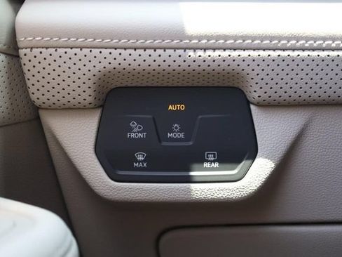 New 2026 Volkswagen Atlas SE AWD/4WD image 17