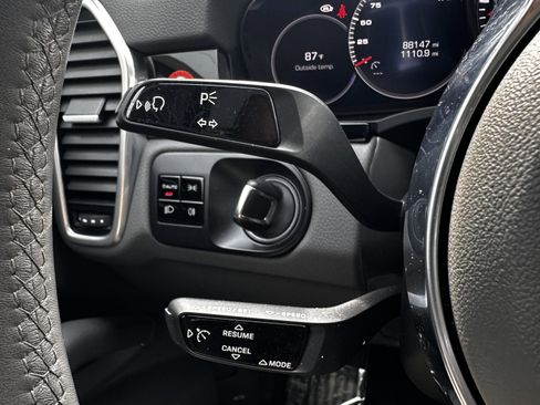 Used 2019 Porsche Cayenne image 27