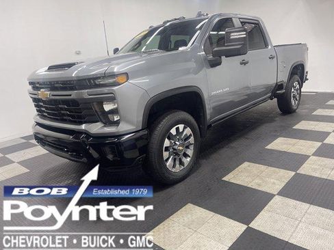 Used 2024 Chevrolet Silverado 2500 Custom w/ Custom Value Package AWD/4WD image 1