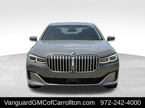Used 2022 BMW 750i xDrive AWD/4WD image 3