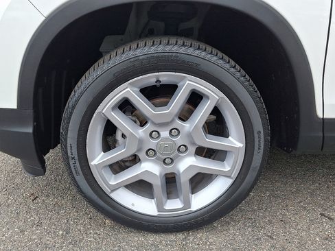Used 2024 Honda Passport EX-L image 8