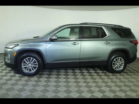 Used 2023 Chevrolet Traverse LT AWD/4WD image 16