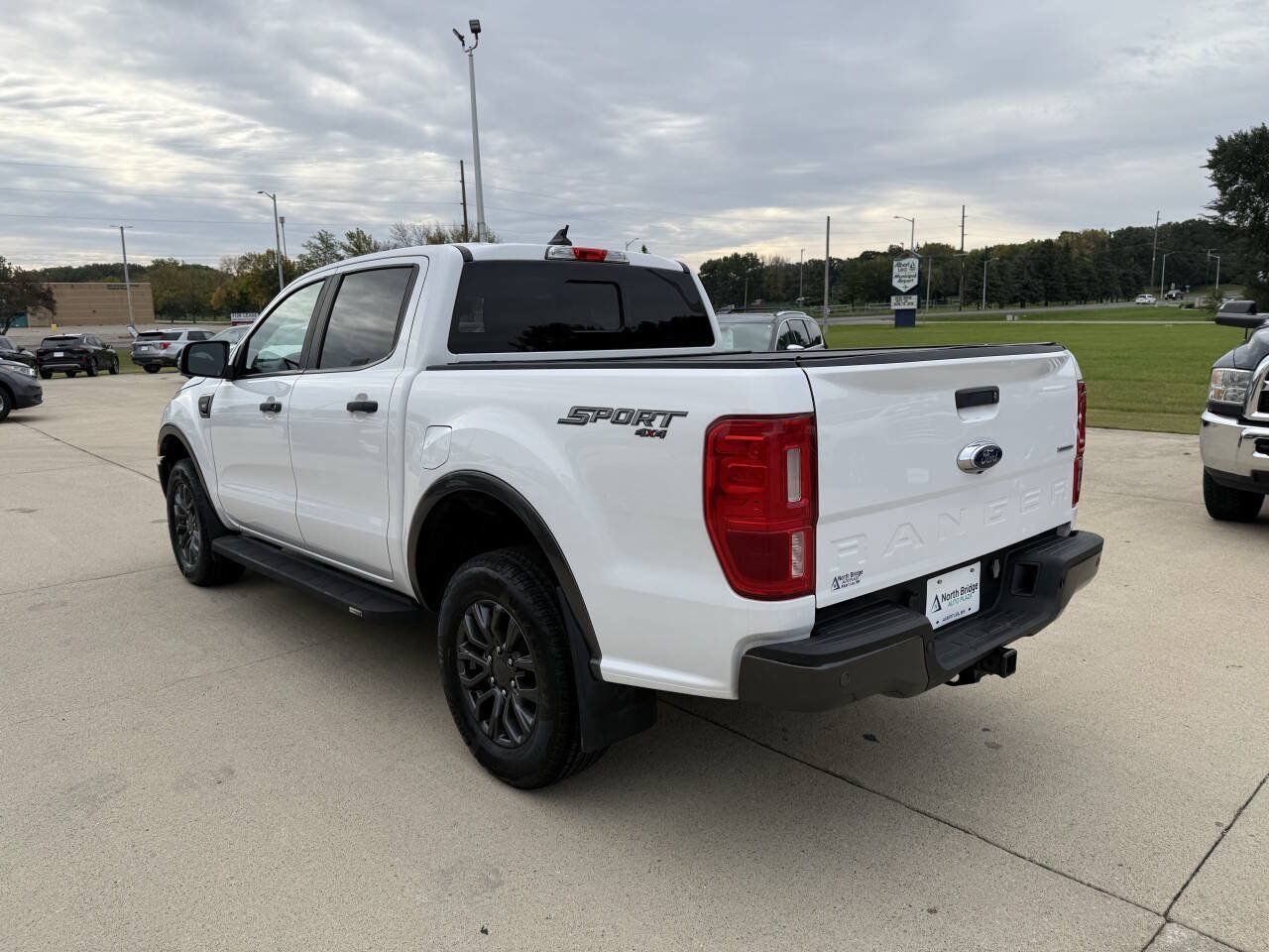 Used 2019 Ford Ranger XLT w/ Equipment Group 302A Luxury AWD/4WD image 3