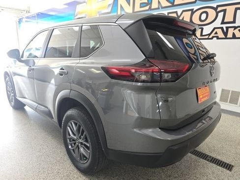 Used 2026 Nissan Rogue SV AWD/4WD image 5