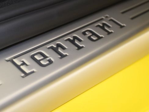 Used 2022 Ferrari Portofino M RWD image 15