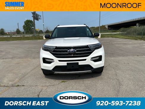Certified 2023 Ford Explorer XLT w/ Equipment Group 202A AWD/4WD image 3