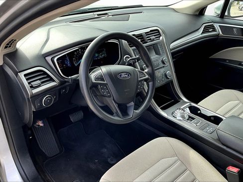 Used 2018 Ford Fusion S image 20