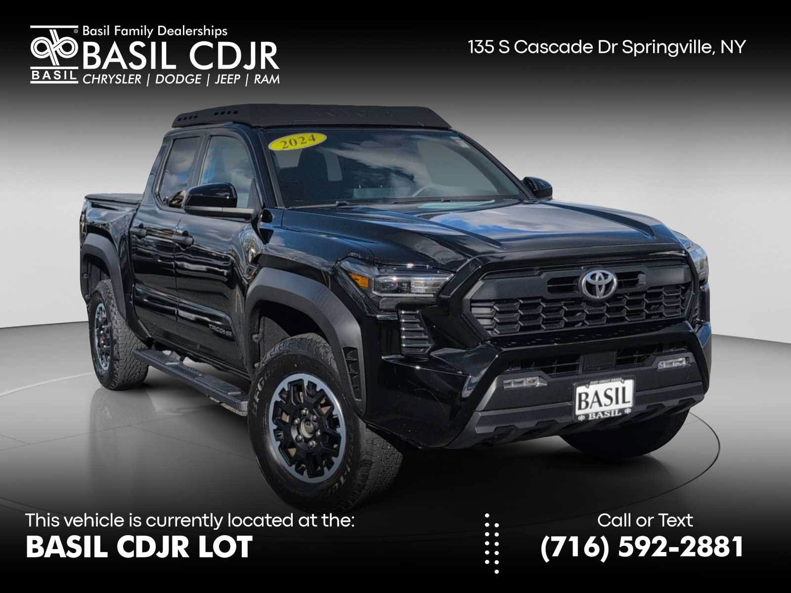 Used 2024 Toyota Tacoma TRD Off-Road AWD/4WD image 1