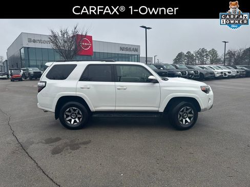 Used 2019 Toyota 4Runner TRD Off-Road image 3