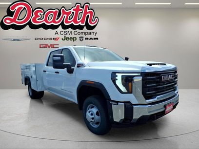 New 2026 GMC Sierra 3500 Pro w/ Convenience Package