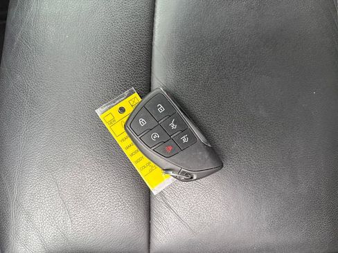 Used 2025 Chevrolet Tahoe Z71 image 36